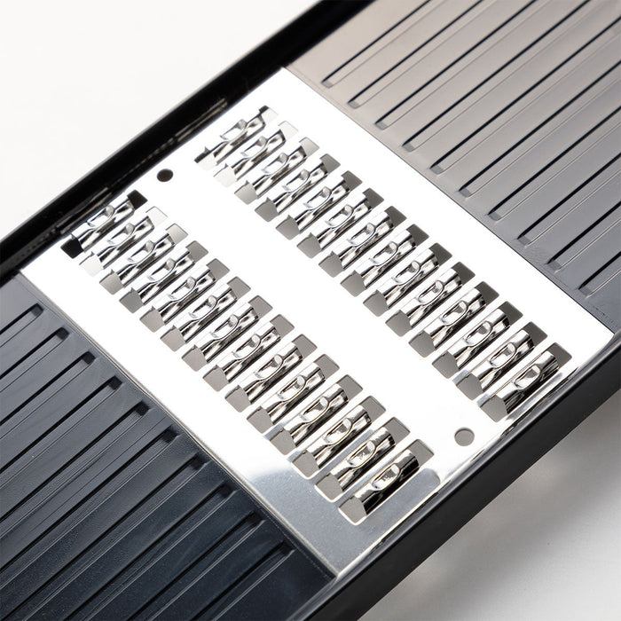 잘 썰리는 가는 채칼 (2㎜)