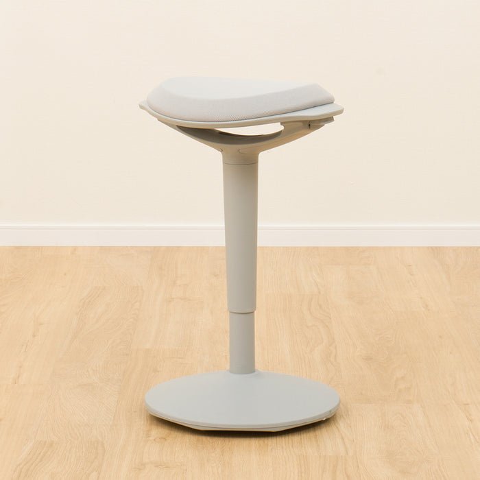 니토리 스탠딩 밸런스의자 OC301