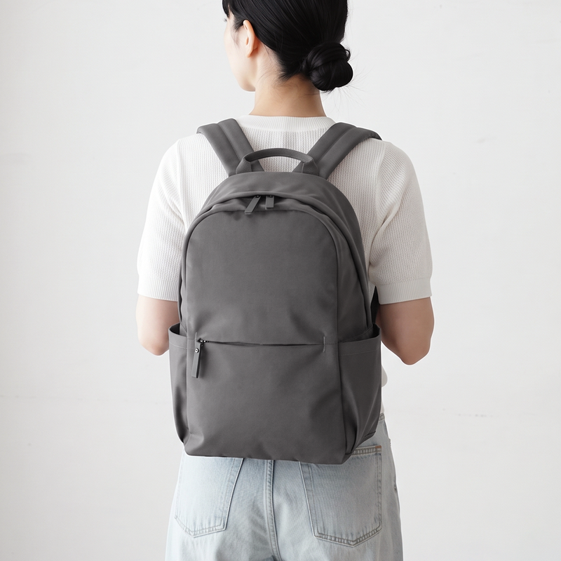 니토리 경량 발수 백팩 15L