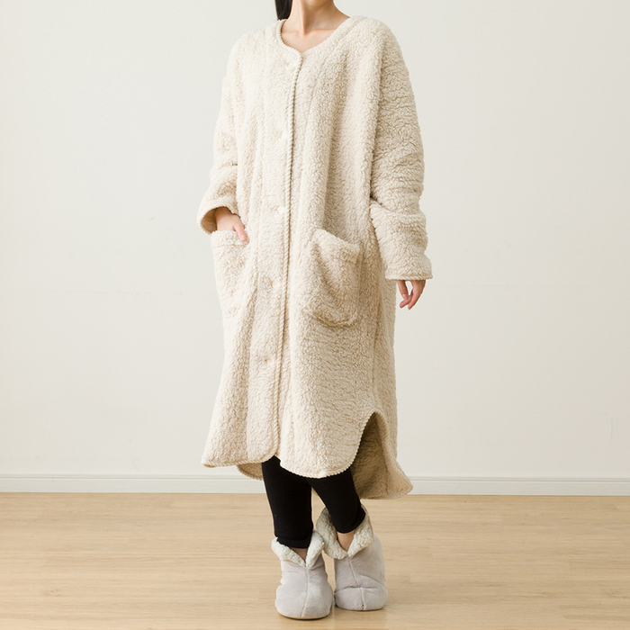 니토리 N-웜 라운드 미들 보아 가운 (M)