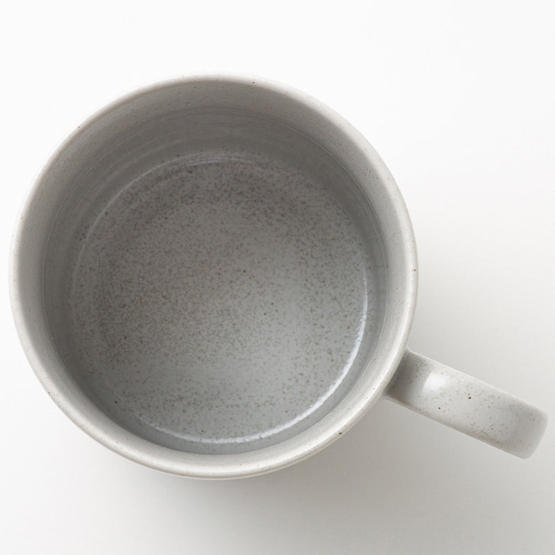 경량 컵