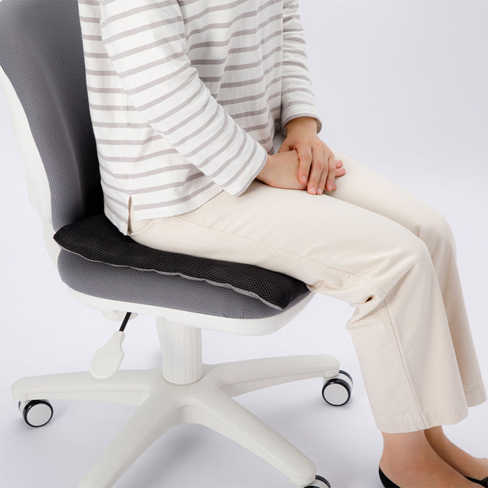 니토리 바른자세 체압분산 포켓 코일 방석