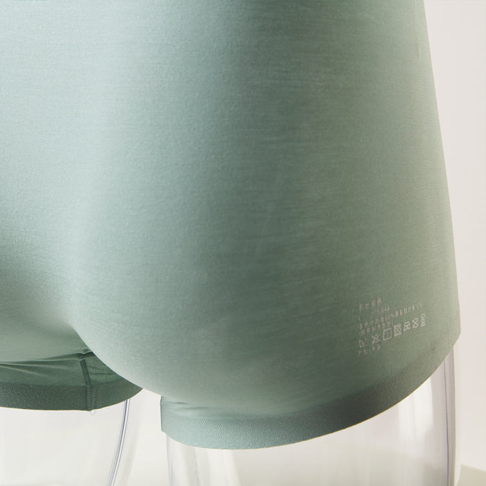 남성 모달 브리프